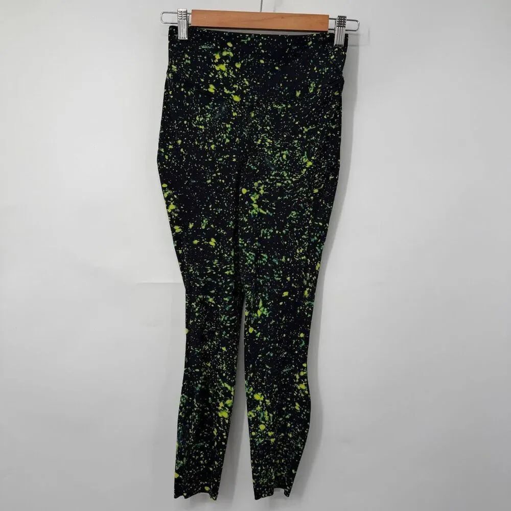 Lululemon Black Green Sparks Fly Multi Base Pace High-Rise Running Tight Size 6
